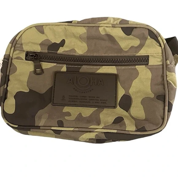 Aloha Camo Hip Pack - Picture 7 of 9